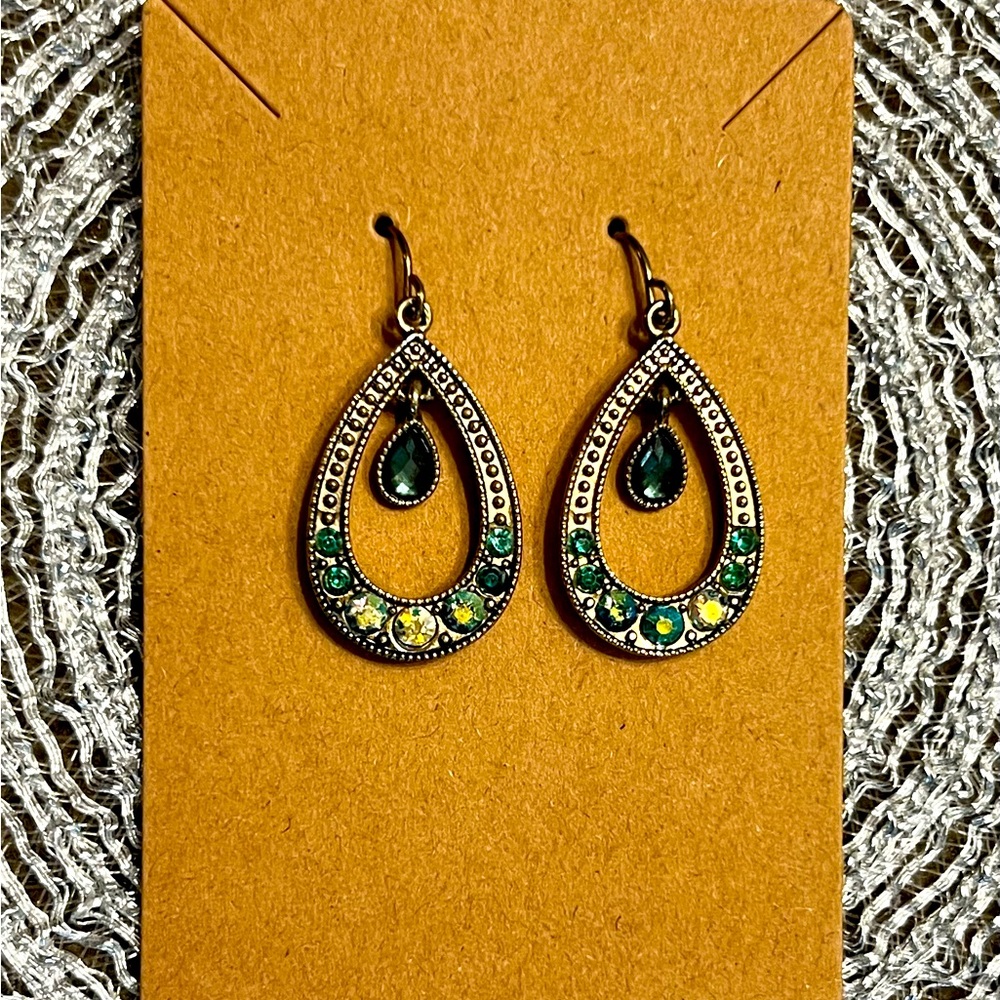 Elegant Green Crystal Teardrop Earrings